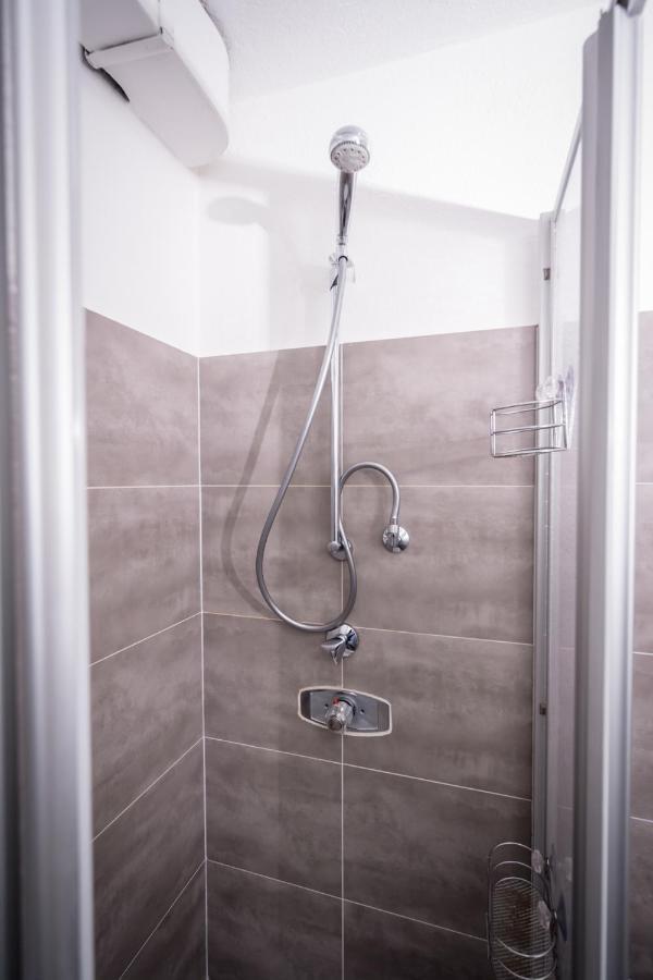 סאטנדורף Wohnung Seeblick מראה חיצוני תמונה