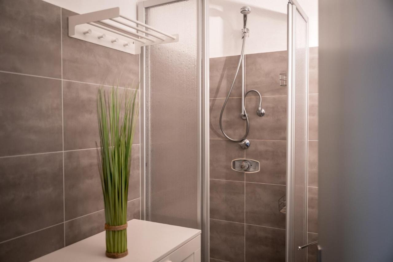 סאטנדורף Wohnung Seeblick מראה חיצוני תמונה